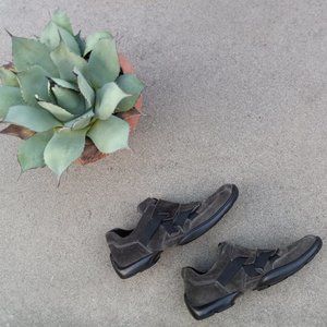 Kenneth Cole Suede & Elastic Futuristic Athletic Shoe Size 10
